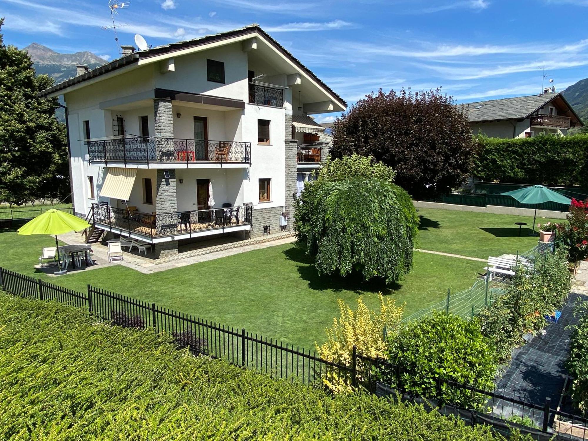 Il Tiglio Gressan Apartment Aosta Exterior photo